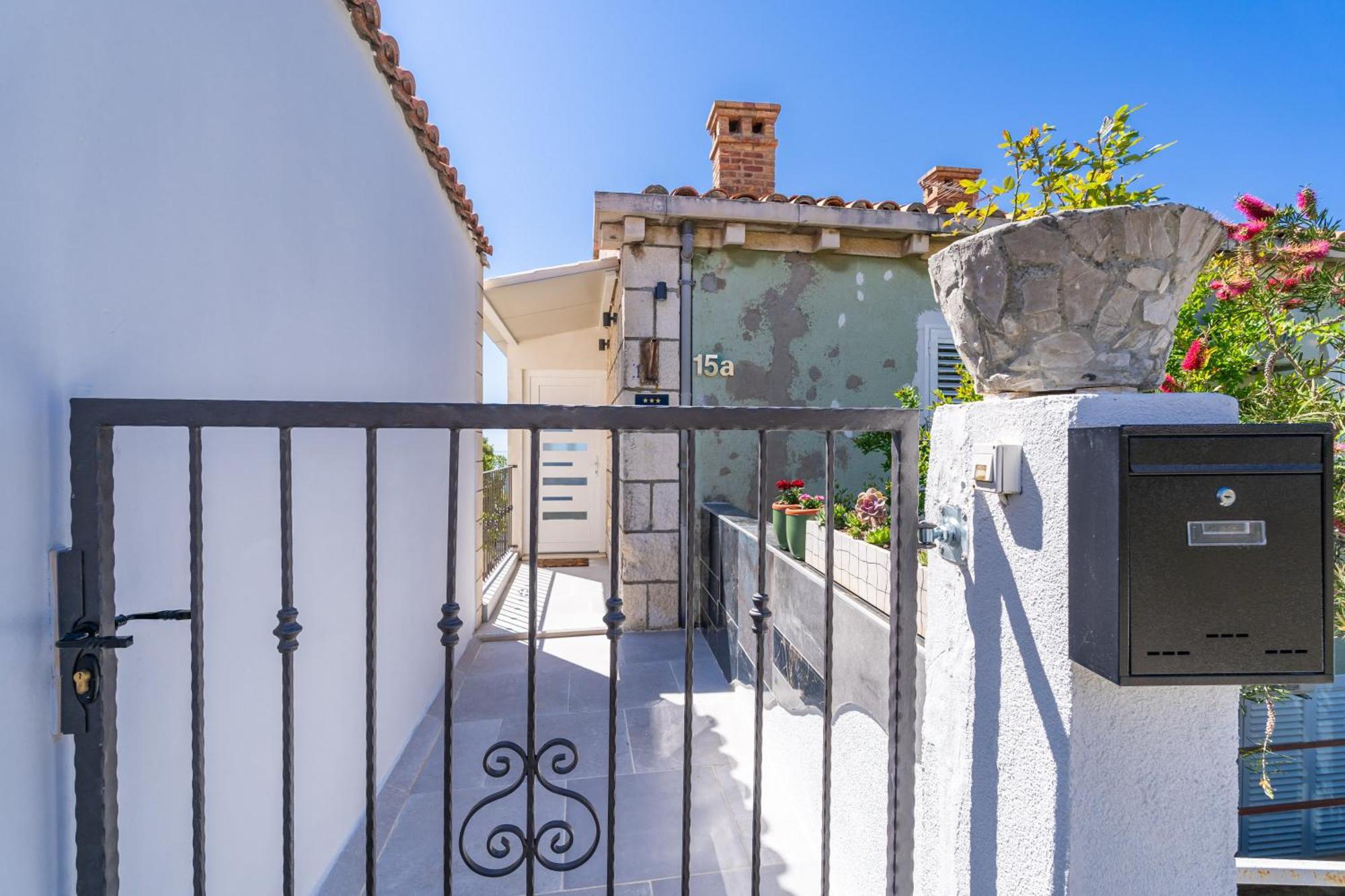 Ferienwohnung Anmarie With Free Parking Dubrovnik Exterior foto