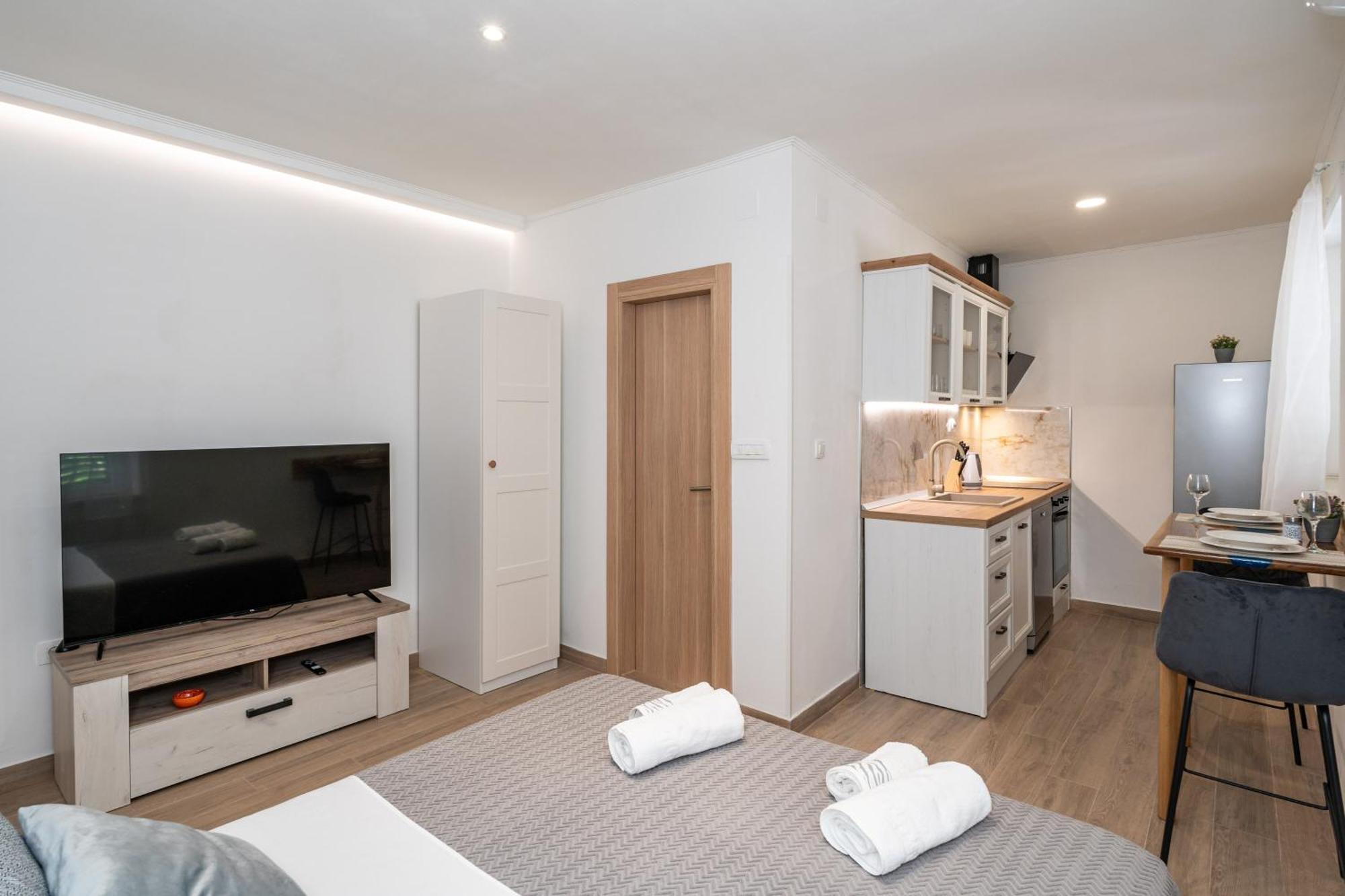 Ferienwohnung Anmarie With Free Parking Dubrovnik Exterior foto
